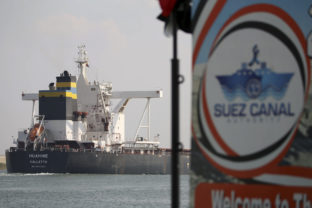 Egypt Suezský prieplav príjmy zvýšení poplatkov pre lode