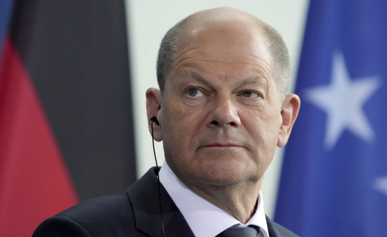 Germany Kosovo German Chancellor Olaf Scholz attends a joint press conference with the Prime Minister of Kosovo, Albin Kurti, after a meeting at the Chancellery in Berlin, Germany, Wednesday, May 4, 2022. ()