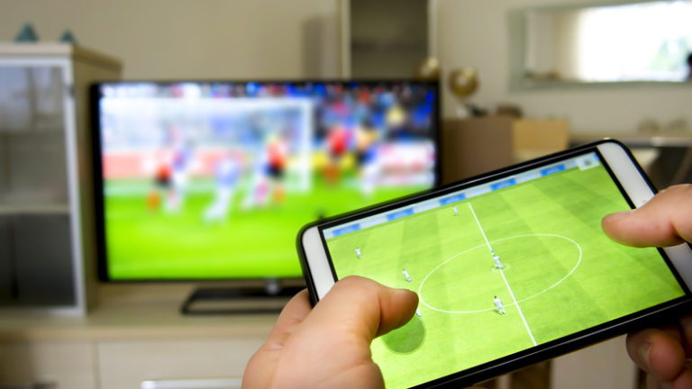 Futbal, hra, mobil