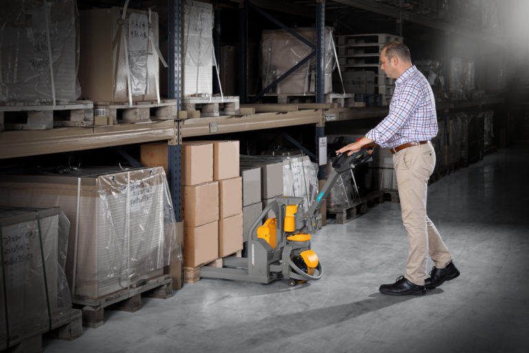 Hand pallet truck ame13_mam 54412.jpg