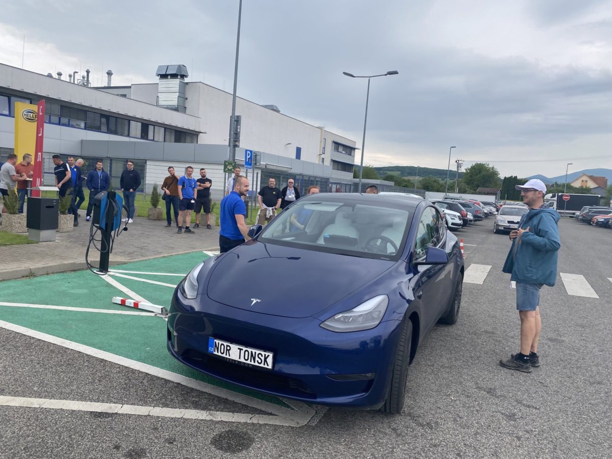 Hella Slovakia Lighting, Tesla