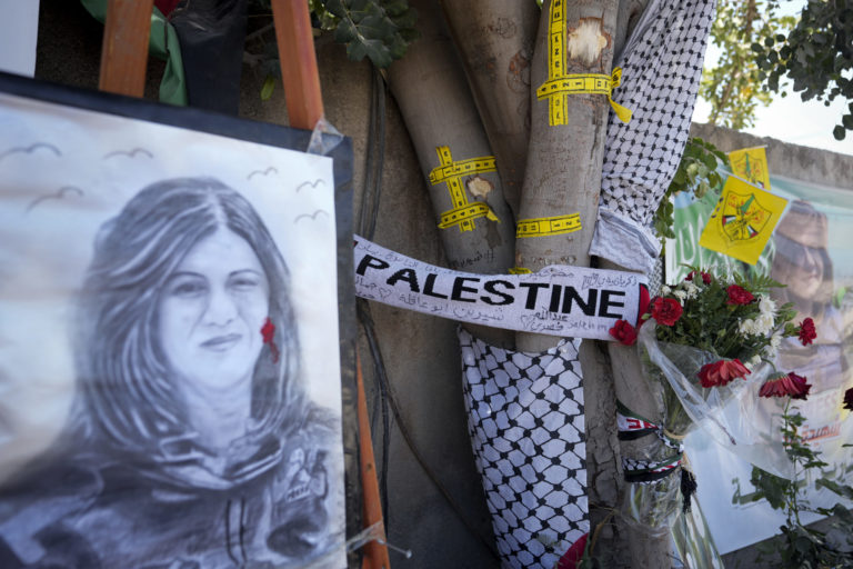 Známa palestínsko americká reportérka televízie Al Džazíra Širín abú Aklah