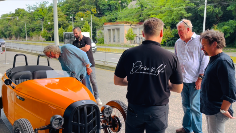 Patak_rodster_with_jeremy_clarkson_1.png