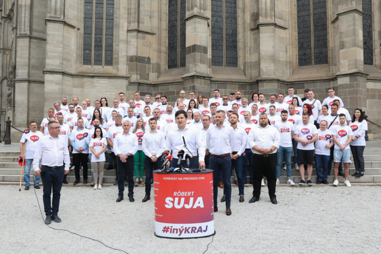 Róbert Suja