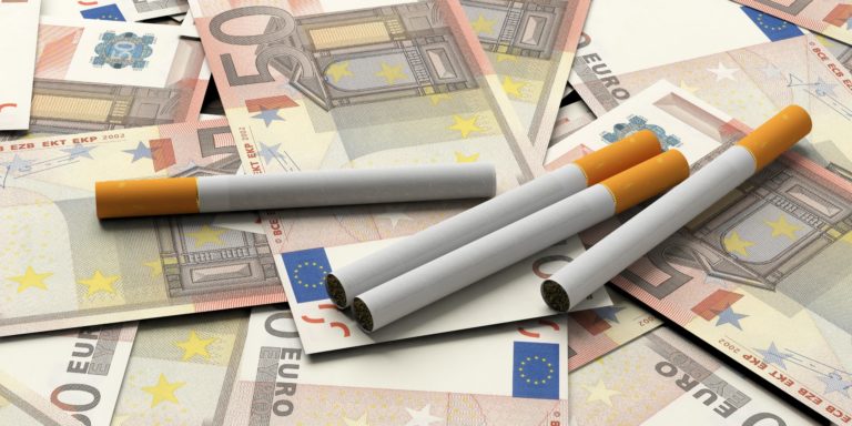 Cigarety, peniaze