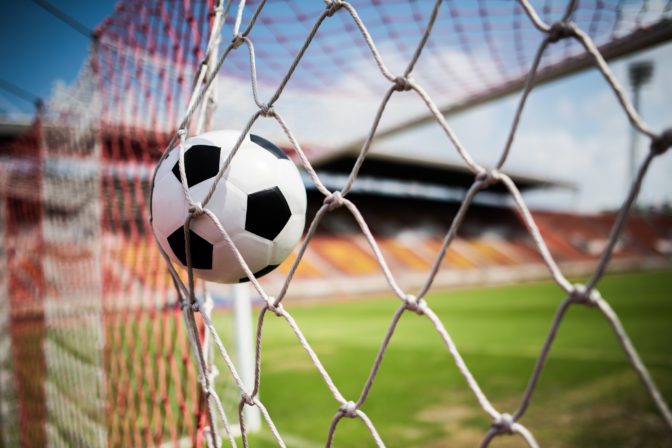 Futbal, lopta