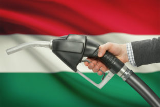 Maďarsko, vlajka, benzín, nafta, tankovanie, pumpa