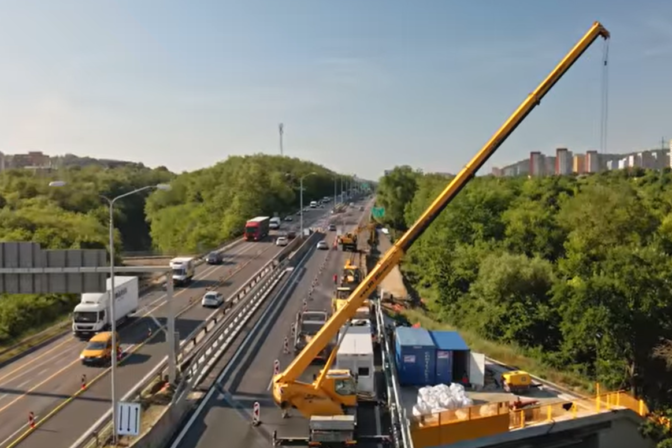 Oprava mosta, Lamač