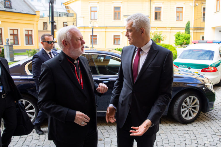 Ivan Korčok, Paul Richard Gallagher
