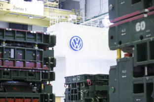 PRIEMYSEL: Hliníkový odpad vo Volkswagene