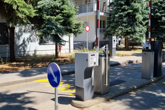 Fakultna nemocnica v trnave platene parkovanie parkovcia politika.jpg