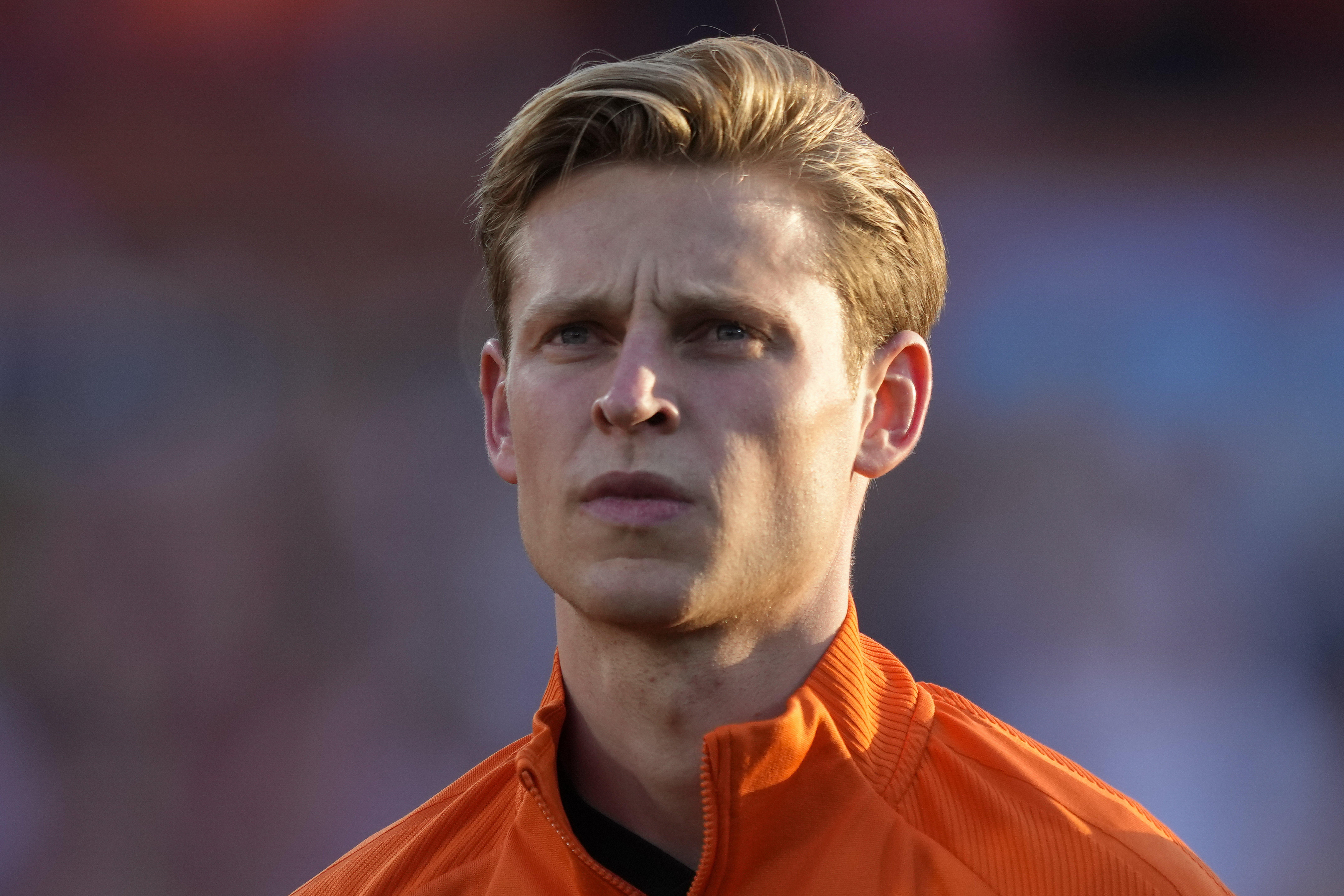 lines up prior to the UEFA Nations League soccer match between the Netherlands and Poland at De Kuip stadium in Rotterdam, Netherlands, June 11, 2022. Barcelona has reached an agreement with Manchester United for the potential transfer of Netherlands midfielder de Jong, who would still need to approve the move, a person at the Spanish club with knowledge of the deal told The Associated Press on Thursday, July 14, 2022. ()