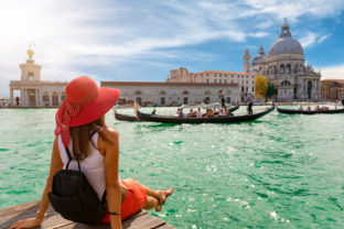 Taliansko, Benátky, turistka, turisti, dovolenka