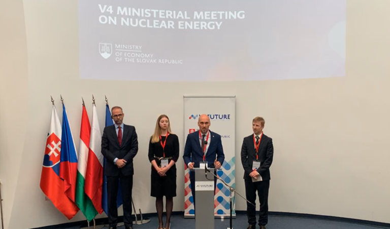 Galek, V4