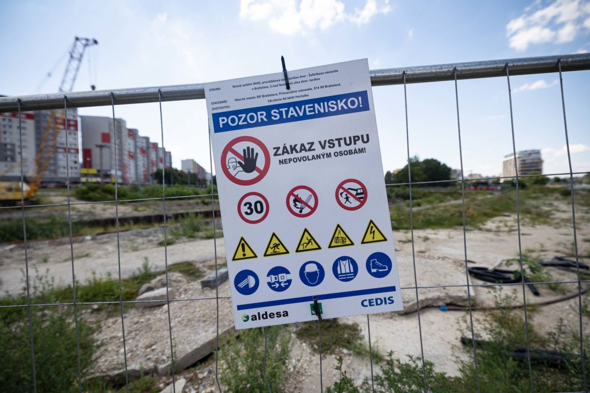 DOPRAVA: Električková trať Bosákova - Janíkov dvor