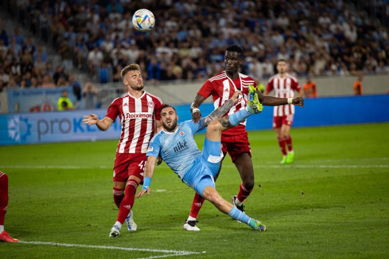 FUTBAL EL: Slovan - Olympiakos