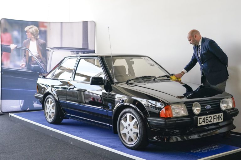 Princezná Diana, Ford Escort RS Turbo