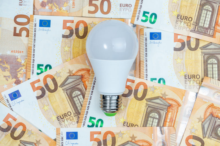 Elektrina, účet, peniaze, euro