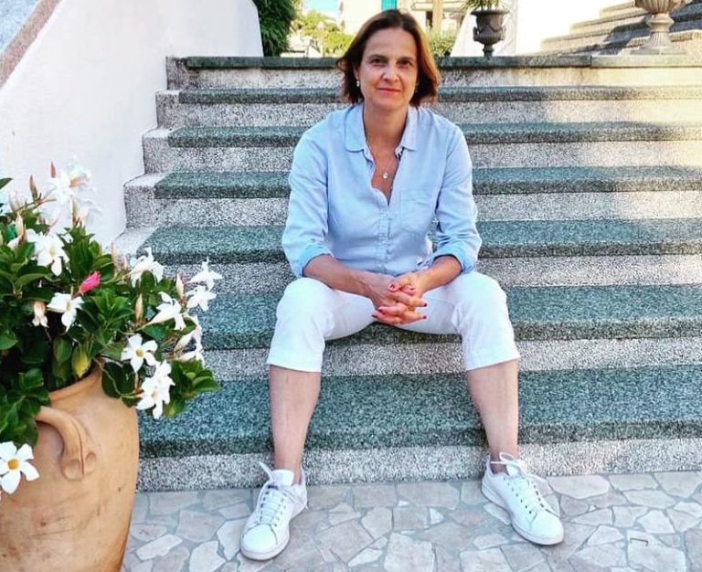Mária Kolíková, SitLikeaGirl