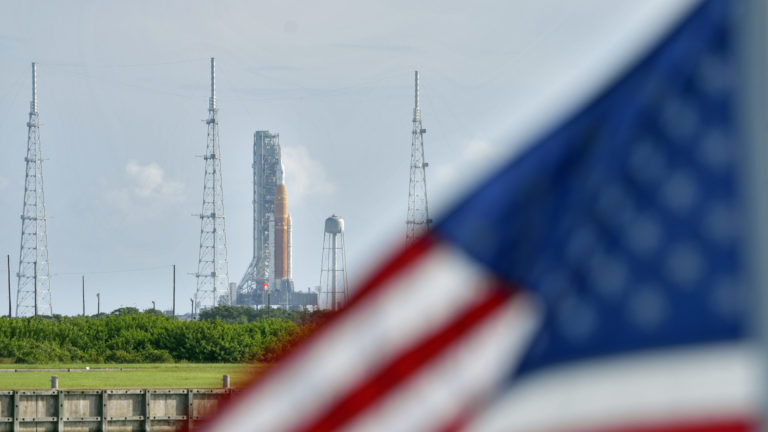 NASA, raketa, Mesiac