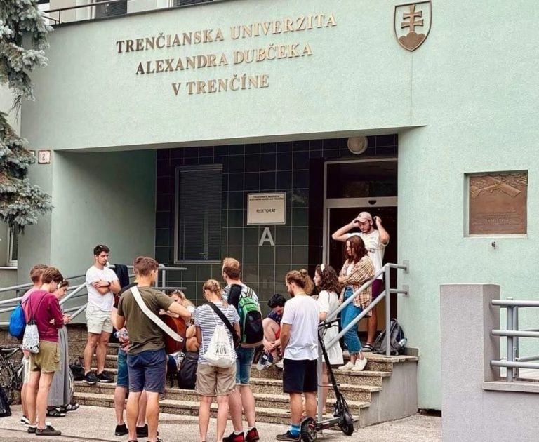 Trenčianska univerzita Alexandra Dubčeka v Trenčíne