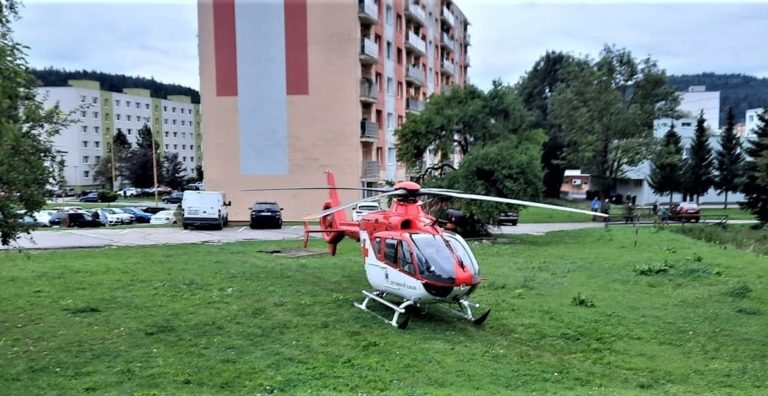 Ate vrtulnikova zachranna pomoc nehoda zachranari.jpg