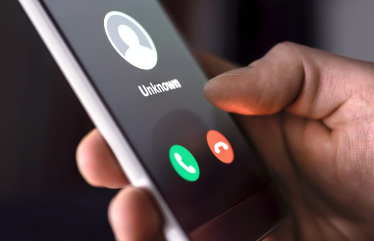 Hovor, telefonovanie, mobil