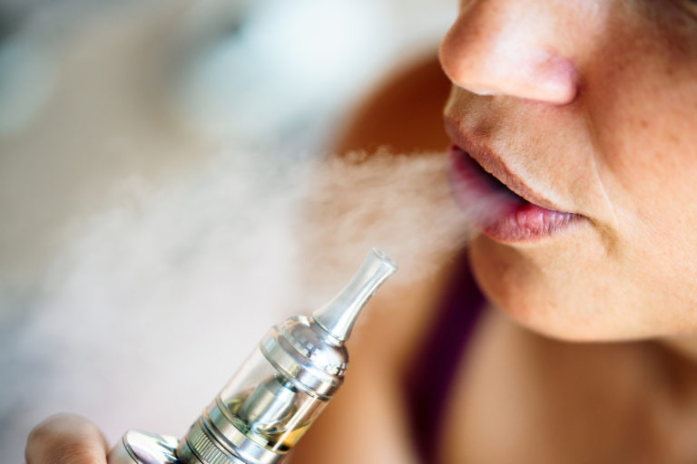 Vaping, elektronická cigareta