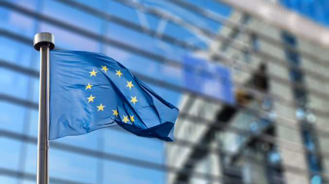 Európska komisia vlajka parlament unia