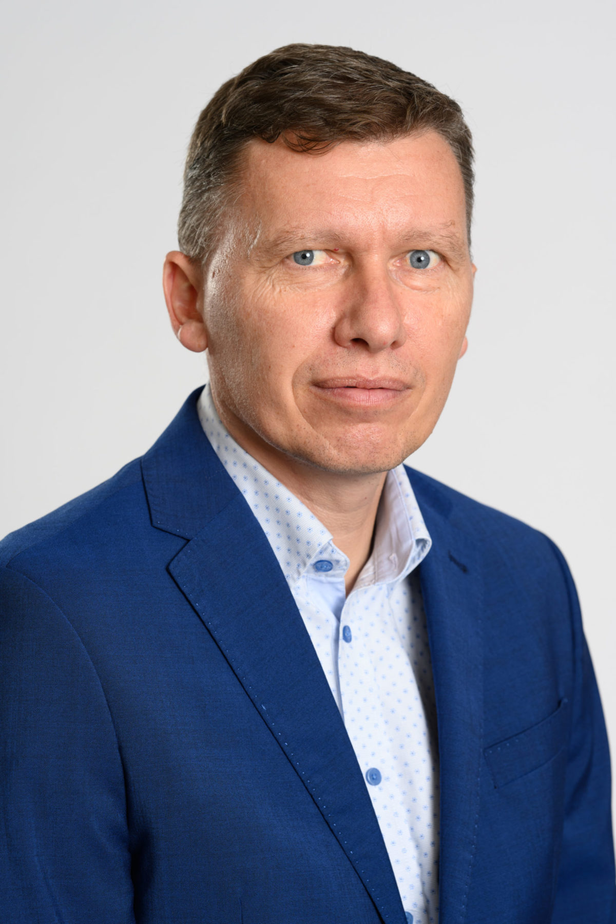 Marian smik predseda slovenskej bateriovej aliance.jpg