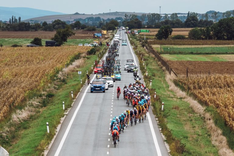 Okolo slovenska cyklisticke preteky 1.jpg