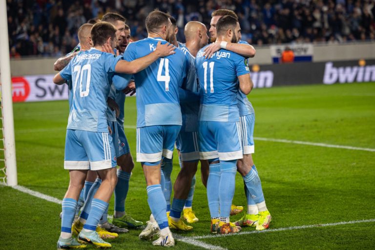 FUTBAL EKL: ŠK Slovan Bratislava - FC Bazilej