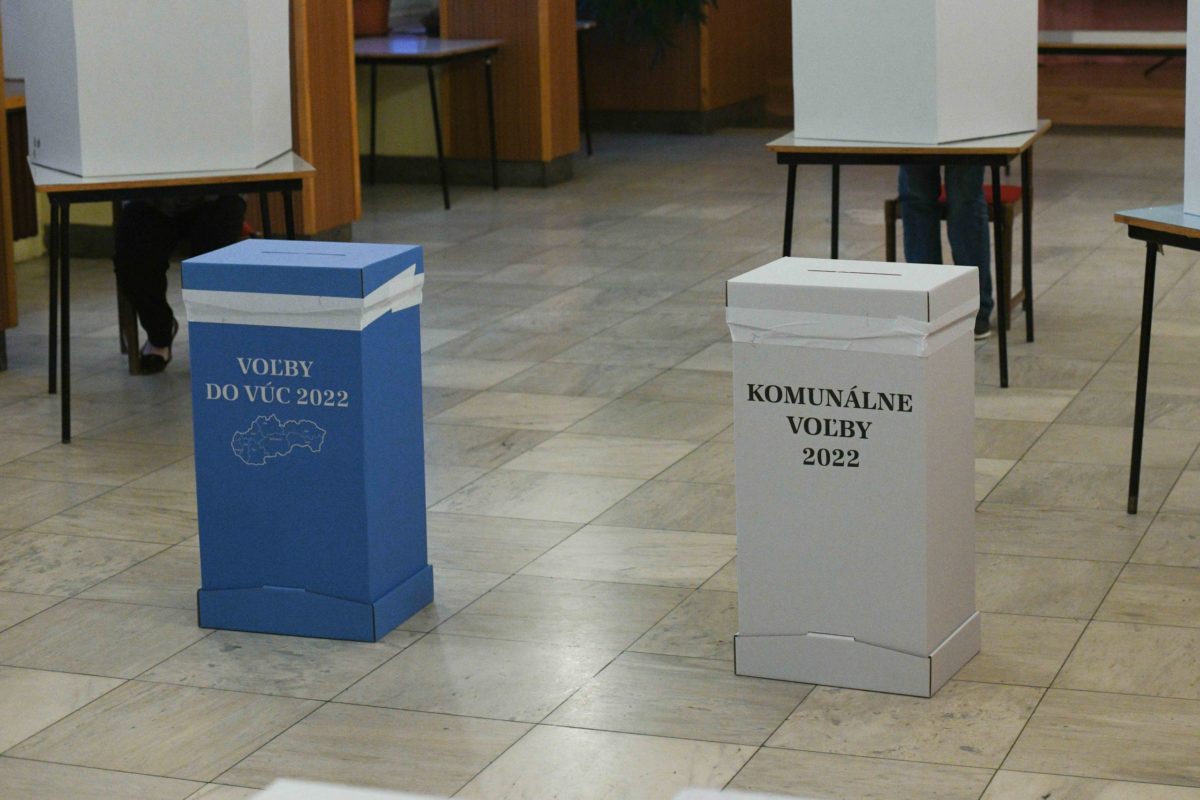 VOĽBY: Otvorenie volebných miestností
