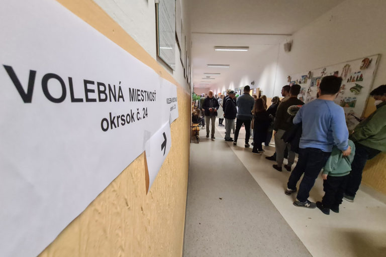 VOĽBY: Priebeh volieb na Z Vazovova