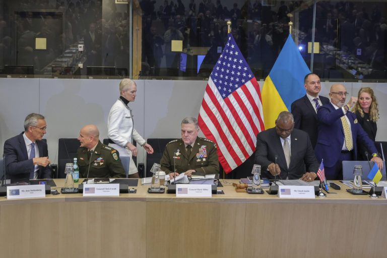 NATO, Brusel, rokovanie