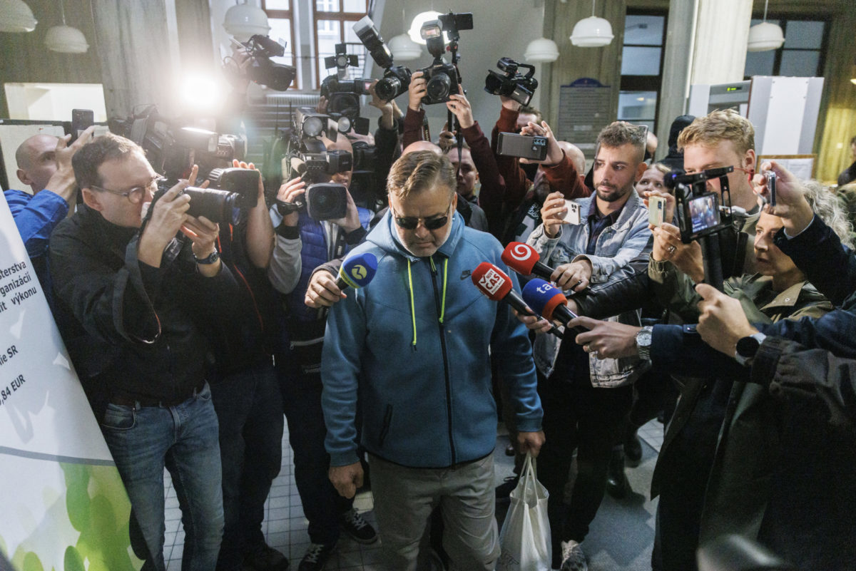 Dědeček, SÚDY: Verejné zasadnutie o väzbe Dušana D.