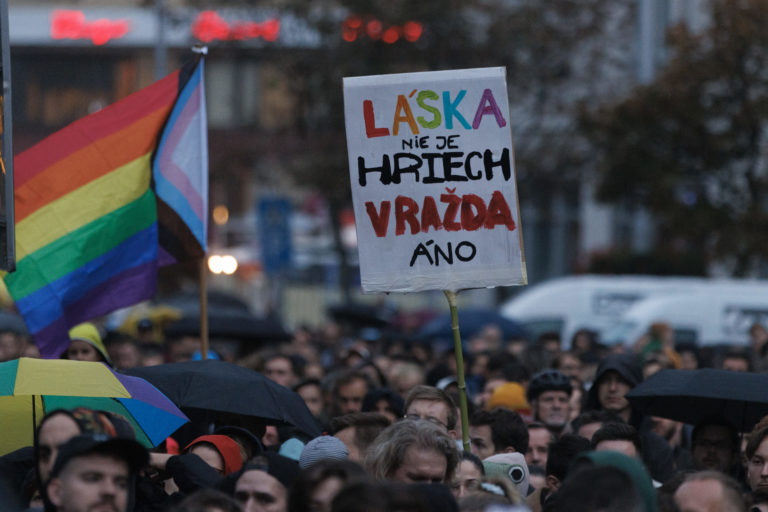 ZHROMAŽDENIE: Odsúdenie nenávisti voči LGBTI
