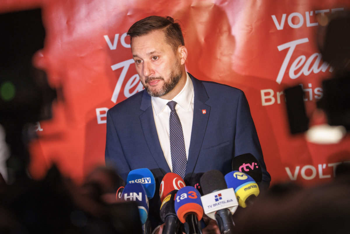 VOĽBY: Volebná centrála Valla