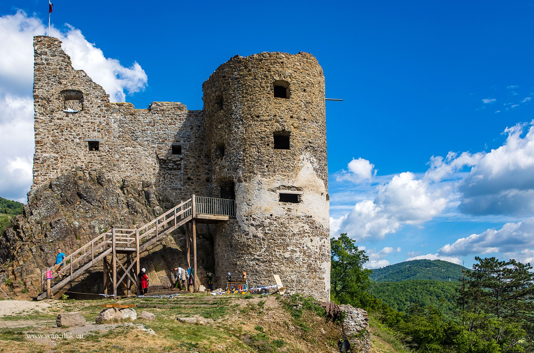 Hrad Revište okres iar nad Hronom