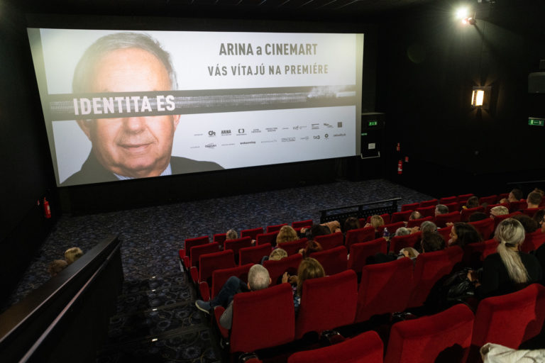 Sala_zmensena.jpg