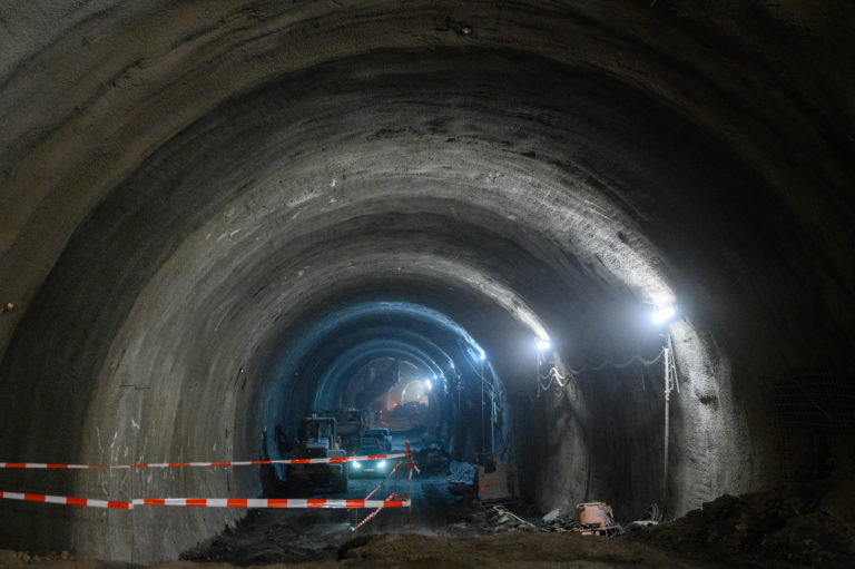 DOPRAVA: Slávnostné prerazenie tunela Čebrať