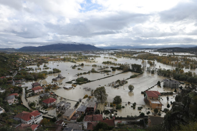 Povodne v častiach Albánska, Čiernej Hory, Srbska a Kosova.
