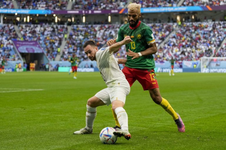 Andrija Živkovič, Eric Maxim Choupo Moting, Kamerun _ Srbsko, MS vo futbale 2022