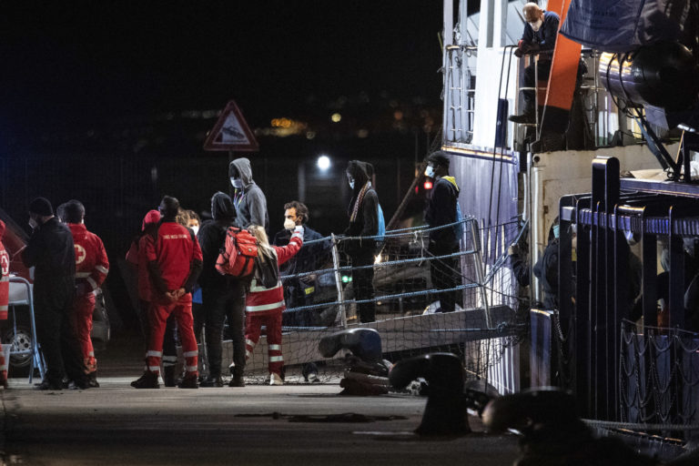 Migranti, utečenci