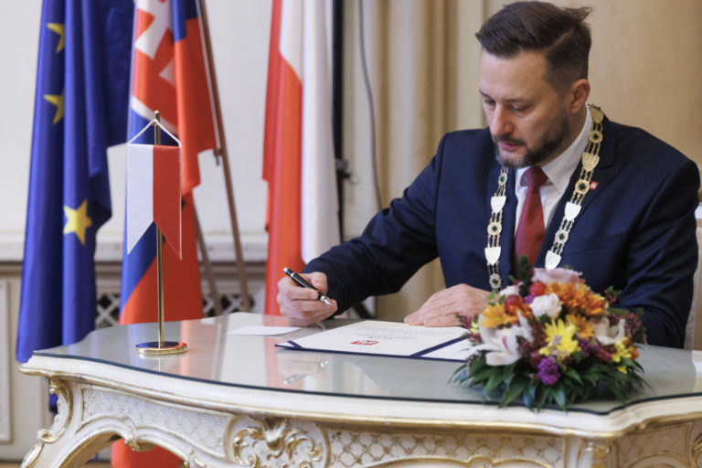 BRATISLAVA: Zasadnutie mestského zastupiteľstva
