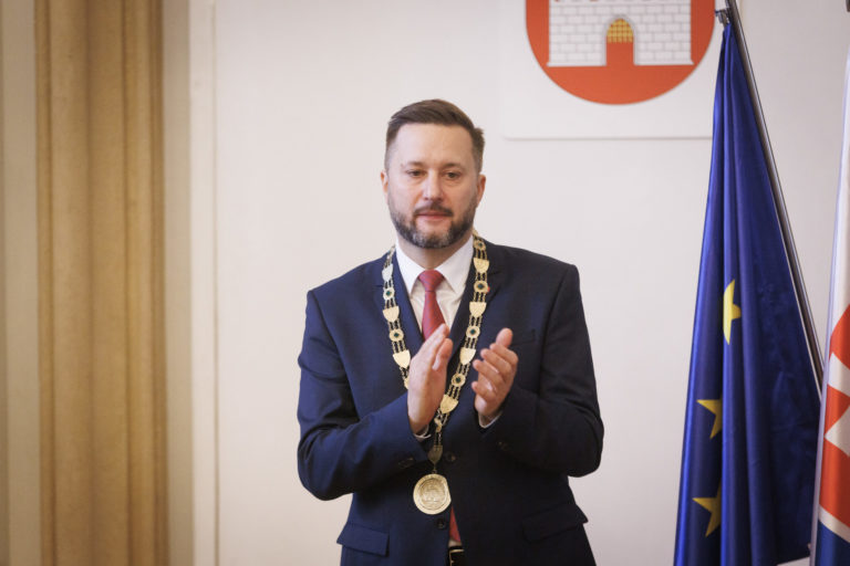 BRATISLAVA: Zasadnutie mestského zastupiteľstva