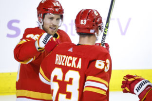 Adam Ružička, Calgary Flames
