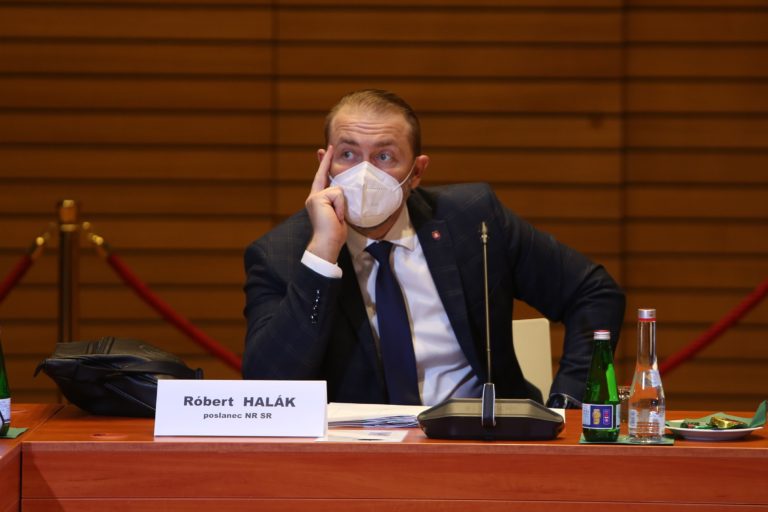 Róbert Halák