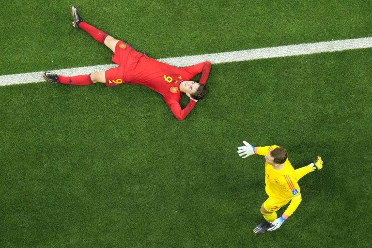 Manuel Neuer, Gavi, MS vo futbale 2022, Španielsko - Nemecko