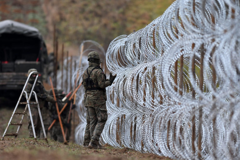 Poľsko, Kaliningrad, bariéra, migranti